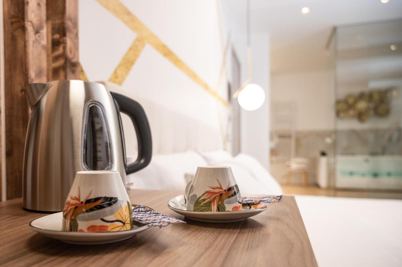 Civico 31 Luxury Rooms Кастел Сан Джорджо Екстериор снимка