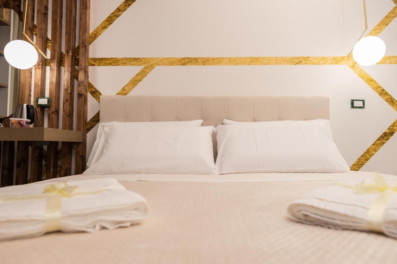 Civico 31 Luxury Rooms Кастел Сан Джорджо Екстериор снимка