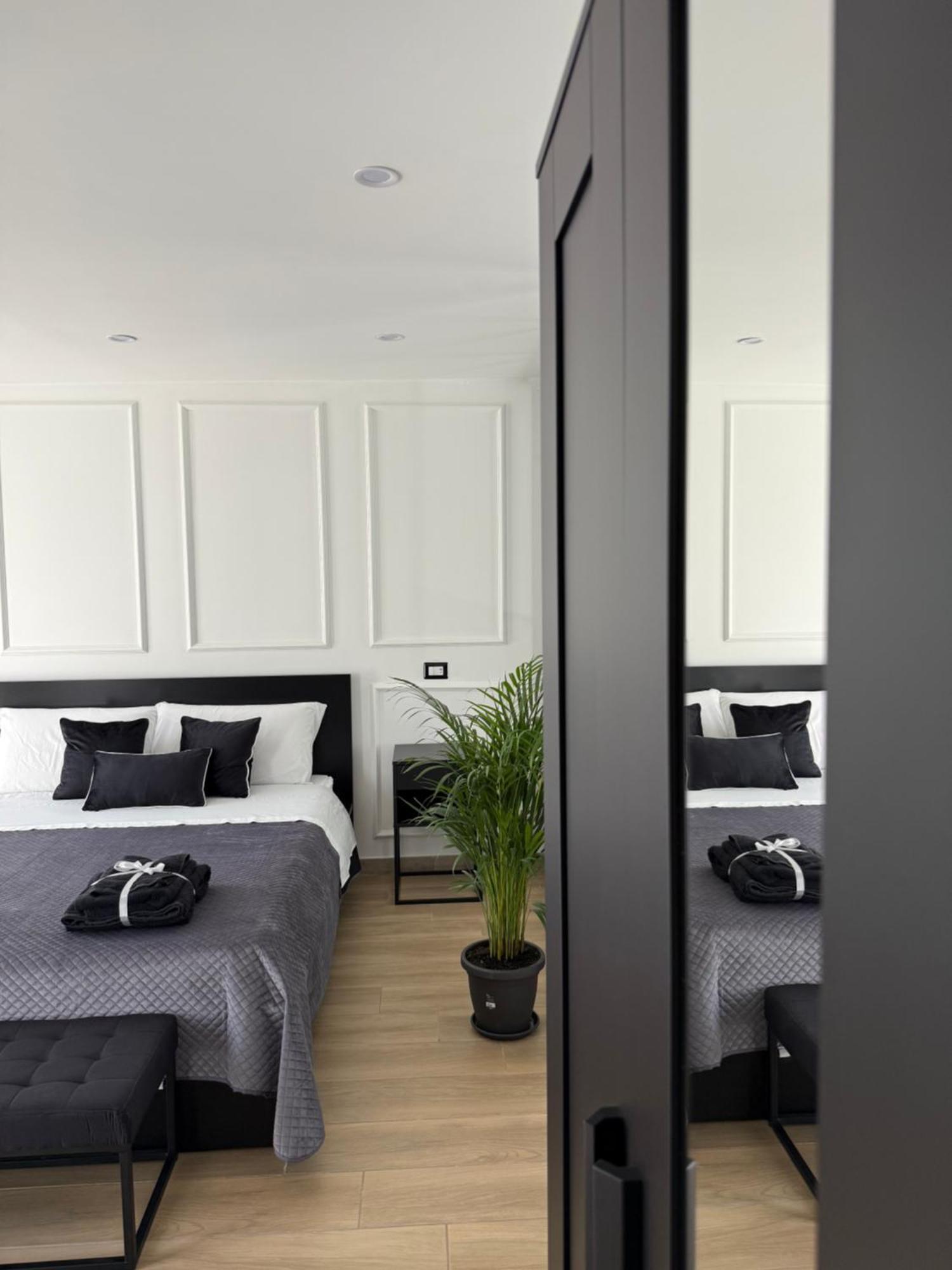 Civico 31 Luxury Rooms Кастел Сан Джорджо Екстериор снимка