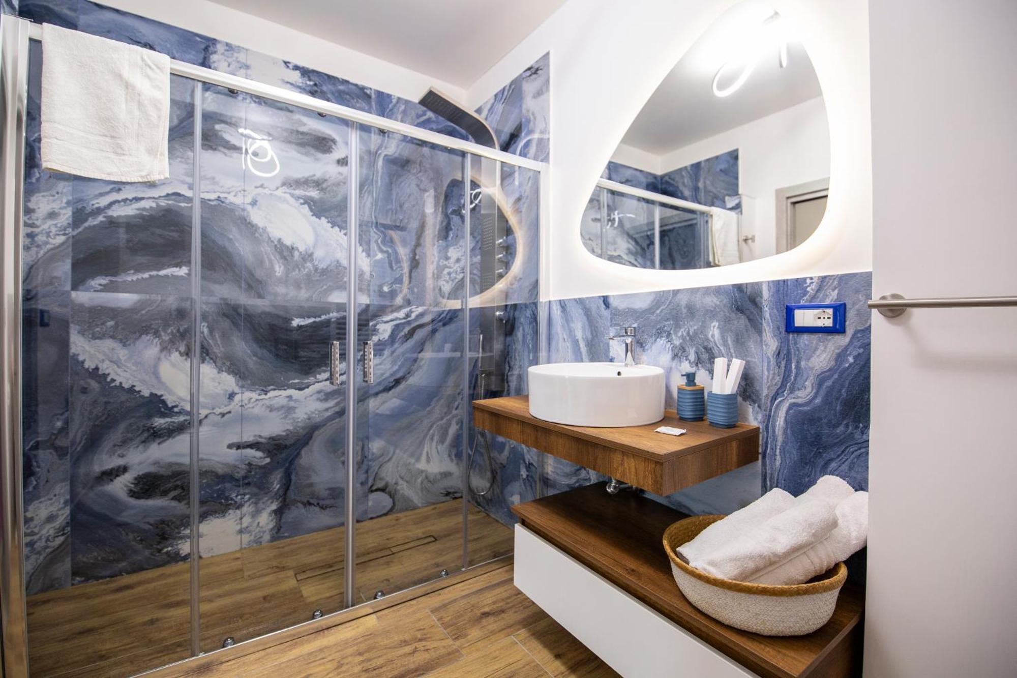 Civico 31 Luxury Rooms Кастел Сан Джорджо Екстериор снимка